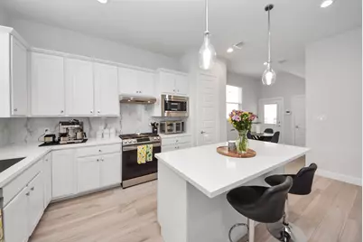 506 W Donovan Street #F, Houston, TX 77091 - Photo 9