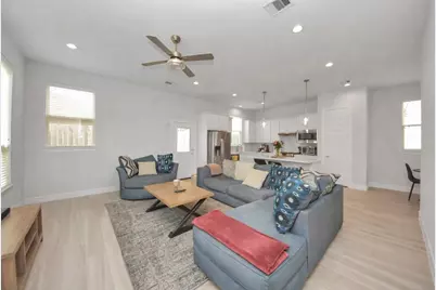 506 W Donovan Street #F, Houston, TX 77091 - Photo 7