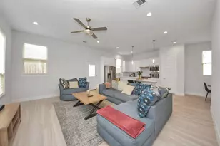 506 W Donovan St, Houston, TX 77091 - Photo 7