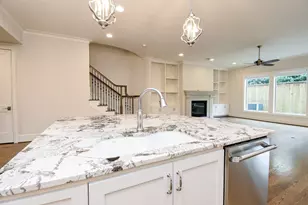 810 Remington Glade Dr, Houston, TX 77042 - Photo 9