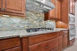 1623 Cafe Dumonde, Conroe, TX 77304 - Photo 9