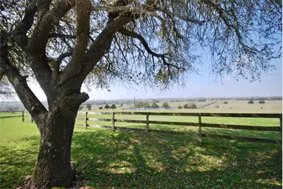 2301 E US Highway 90, Flatonia, TX 78941 - Photo 13