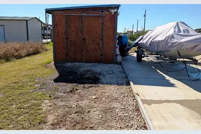 170 White Cap Street, Sargent, TX 77414 - Photo 5