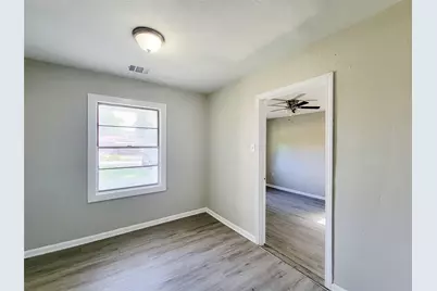 4909 Holloway Drive, Houston, TX 77048 - Photo 7