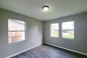 4909 Holloway Dr, Houston, TX 77048 - Photo 9