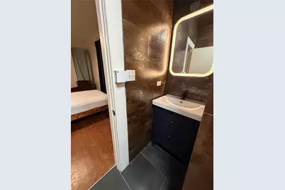 402 Hyde Park Boulevard #4, Houston, TX 77006 - Photo 9