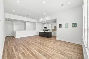 6051 Cebra St, Houston, TX 77091 - Photo 9