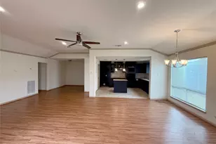 3607 Vineyard Dr, Houston, TX 77082 - Photo 11