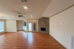 3607 Vineyard Dr, Houston, TX 77082 - Photo 9