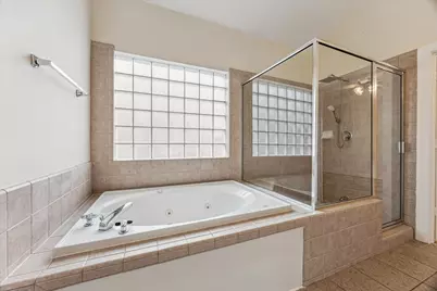 9829 Riddlelink, Houston, TX 77025 - Photo 11