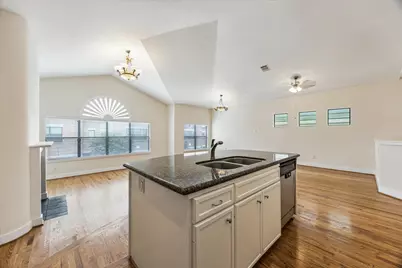 9829 Riddlelink, Houston, TX 77025 - Photo 7