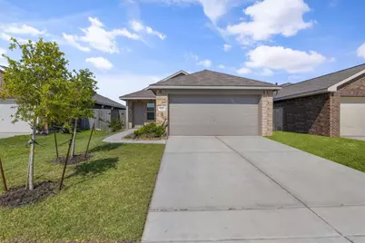 9311 Sierra Point Way, Baytown, TX 77521 - Photo 3