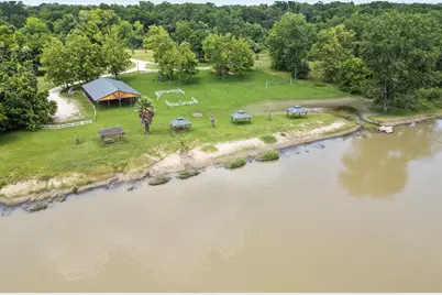215 Center Street, Cleveland, TX 77327 - Photo 31