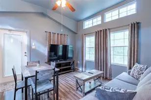 215 Center St, Cleveland, TX 77327 - Photo 9