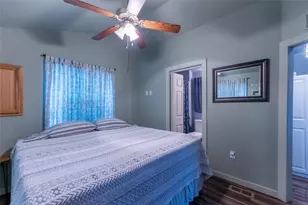 215 Center St, Cleveland, TX 77327 - Photo 13