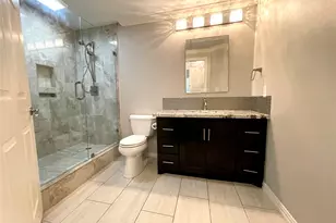 2111 Welch St, Houston, TX 77019 - Photo 15