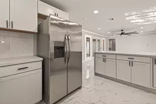 5674 Hazen St, Houston, TX 77081 - Photo 17