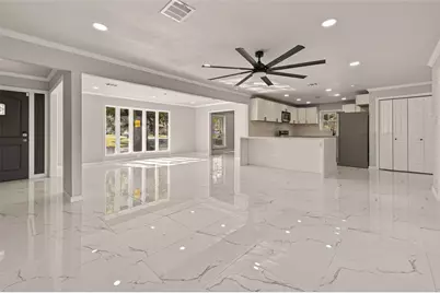 5674 Hazen Street, Houston, TX 77081 - Photo 9