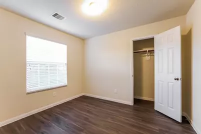 10931 Myrtle Oak Street, Houston, TX 77016 - Photo 9