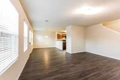 10931 Myrtle Oak Street, Houston, TX 77016 - Photo 3