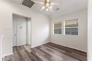 62 W Twinvale Loop, Conroe, TX 77384 - Photo 11