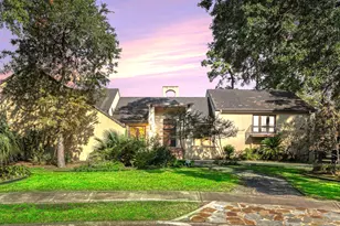4 Del Oro Ct, Baytown, TX 77521 - Photo 3