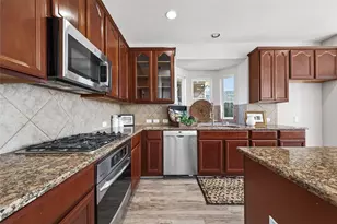 21735 Honeysuckle Grove Ln, Richmond, TX 77469 - Photo 17