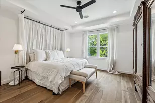 810 E 39th St, Houston, TX 77022 - Photo 7