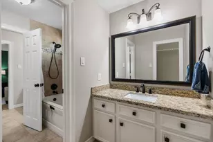 7027 Centre Oaks Dr, Houston, TX 77069 - Photo 37