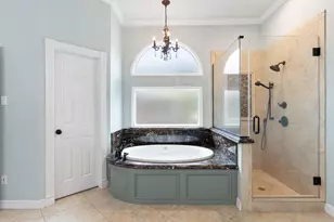 7027 Centre Oaks Dr, Houston, TX 77069 - Photo 25