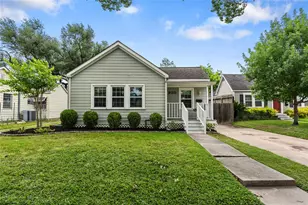 930 Dorothy St, Houston, TX 77008 - Photo 1