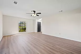 309 Danubina St, Baytown, TX 77520 - Photo 5