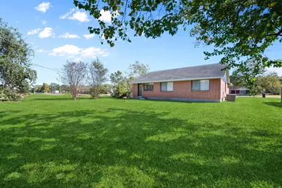 309 Danubina Street, Baytown, TX 77520 - Photo 17