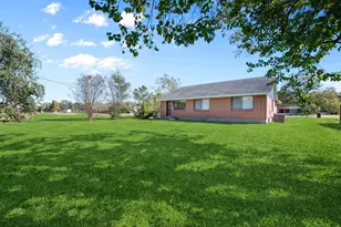 309 Danubina St, Baytown, TX 77520 - Photo 17