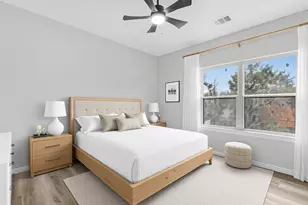1319 W Bell St, Houston, TX 77019 - Photo 37