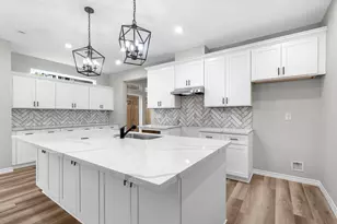1319 W Bell St, Houston, TX 77019 - Photo 11
