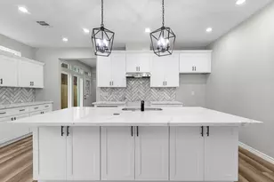 1319 W Bell St, Houston, TX 77019 - Photo 15
