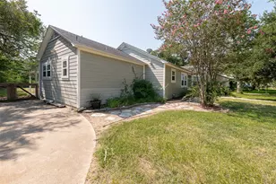 709 Inwood Dr, Bryan, TX 77802 - Photo 3
