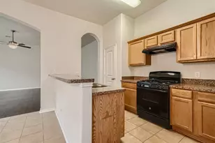 2000 Briar Grove Dr, Conroe, TX 77301 - Photo 7