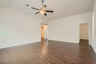 2000 Briar Grove Dr, Conroe, TX 77301 - Photo 3