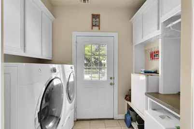 9822 El Chaco Street, Baytown, TX 77521 - Photo 9