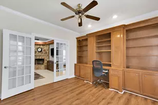 9822 El Chaco St, Baytown, TX 77521 - Photo 15