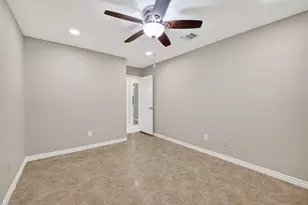 10714 Sagewind Dr, Houston, TX 77089 - Photo 29