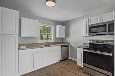 5931 Southville Street, Houston, TX 77033 - Photo 13