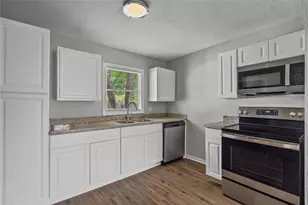 5931 Southville St, Houston, TX 77033 - Photo 13