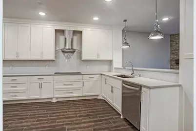 12625 Memorial Drive #109, Houston, TX 77024 - Photo 9