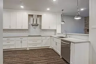 12625 Memorial Dr, Houston, TX 77024 - Photo 9