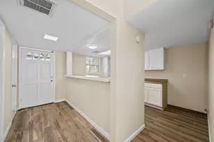 7236 Crownwest St, Houston, TX 77072 - Photo 3