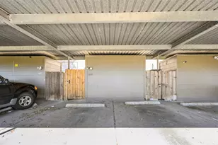7236 Crownwest St, Houston, TX 77072 - Photo 21