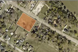 1719 W Texas Ave, Baytown, TX 77520 - Photo 1